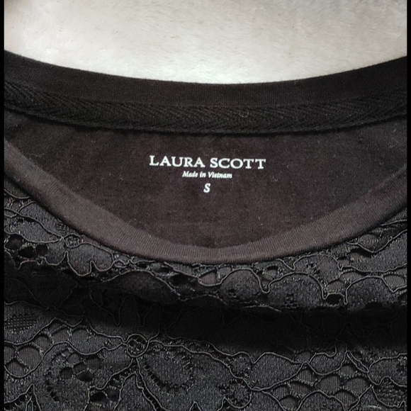 Top - Picture 2 of 3